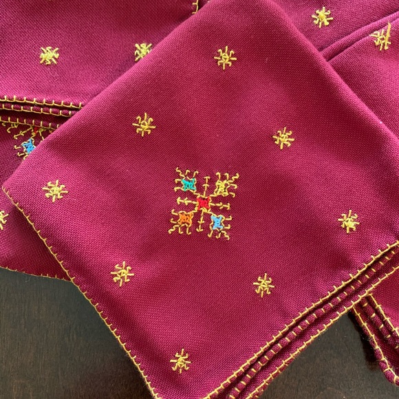 Napkin Set - Picture 2 of 4